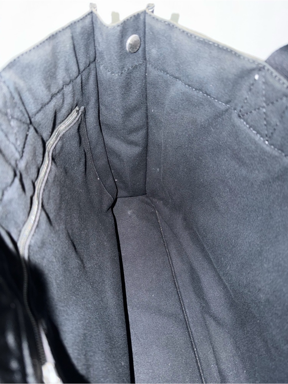 Hermes Black Canvas Tote with Contrast Stitching - Authentic Pre-Loved - Picture 8 of 16